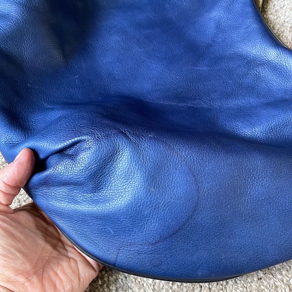 Large leather hobo bag from India Hicks - Picture 8 of 8